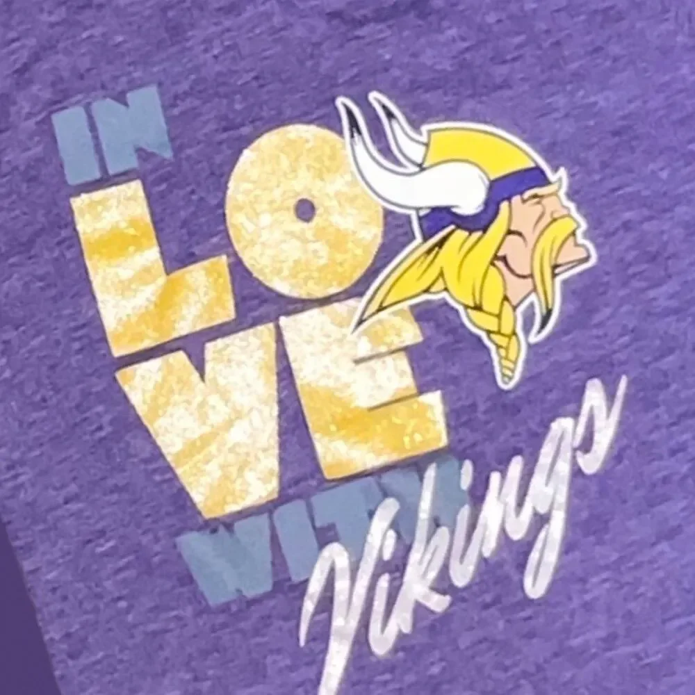 NFL Youth Girls MN Vikings Logo Short Sleeve T Shirt Size M 10/12